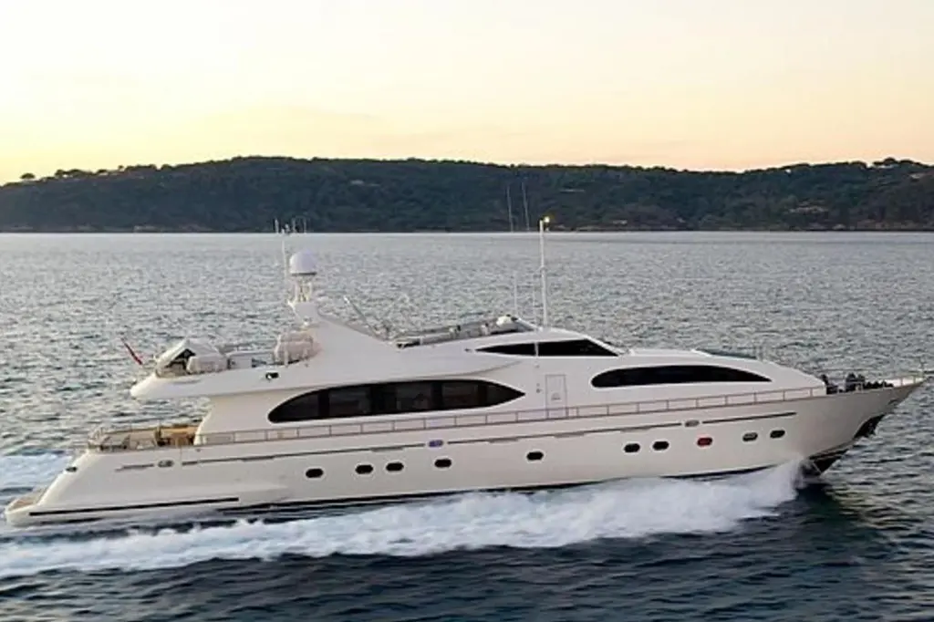 M/Y BALKAN 2007 Falcon 102 Yacht For Sale in Athens M/Y BALKAN 2007 Falcon 102 Yacht For Sale in Athens