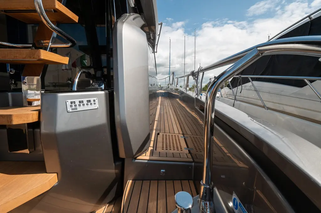 Curly 2021 Cranchi E52S Yacht For Sale in Marmaris Curly 2021 Cranchi E52S Yacht For Sale in Marmaris