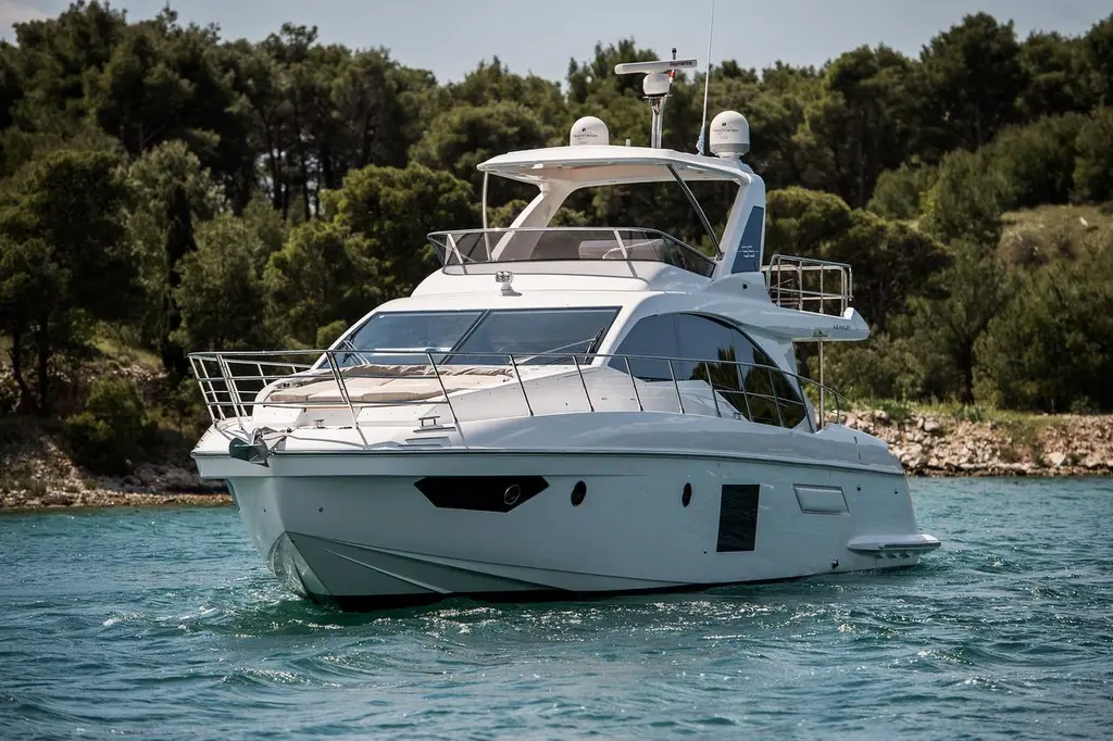 MAWI 2019 Azimut FLY 55 Yacht For Sale in Sibenik MAWI 2019 Azimut FLY 55 Yacht For Sale in Sibenik