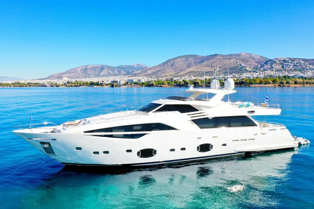 2012 Custom Line Custom Line 100 Yacht For Sale in Athens 2012 Custom Line Custom Line 100 Yacht For Sale in Athens