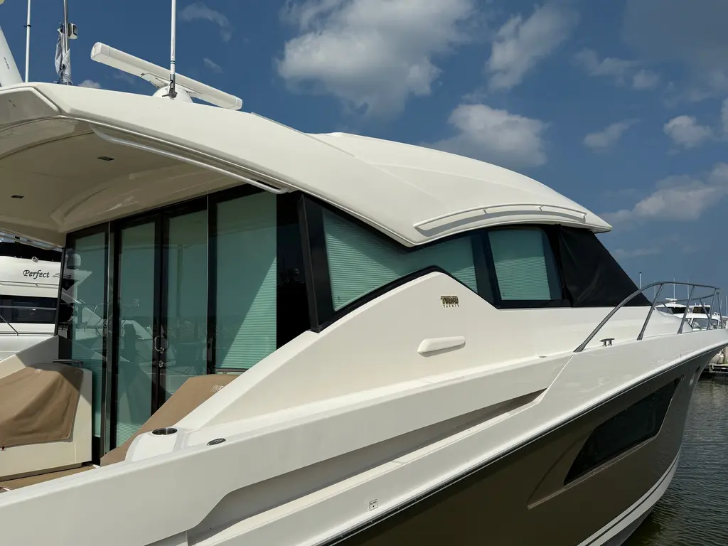 2014 Tiara Yachts 50 Coupe Yacht For Sale in Sandusky OH 2014 Tiara Yachts 50 Coupe Yacht For Sale in Sandusky OH
