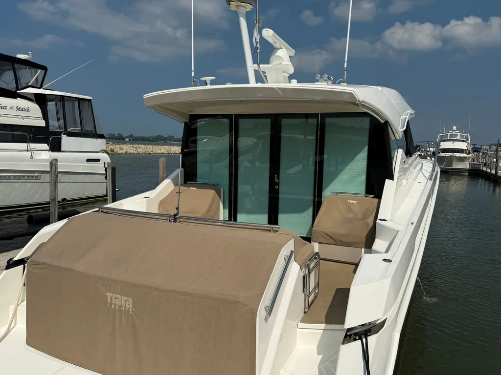 2014 Tiara Yachts 50 Coupe Yacht For Sale in Sandusky OH 2014 Tiara Yachts 50 Coupe Yacht For Sale in Sandusky OH