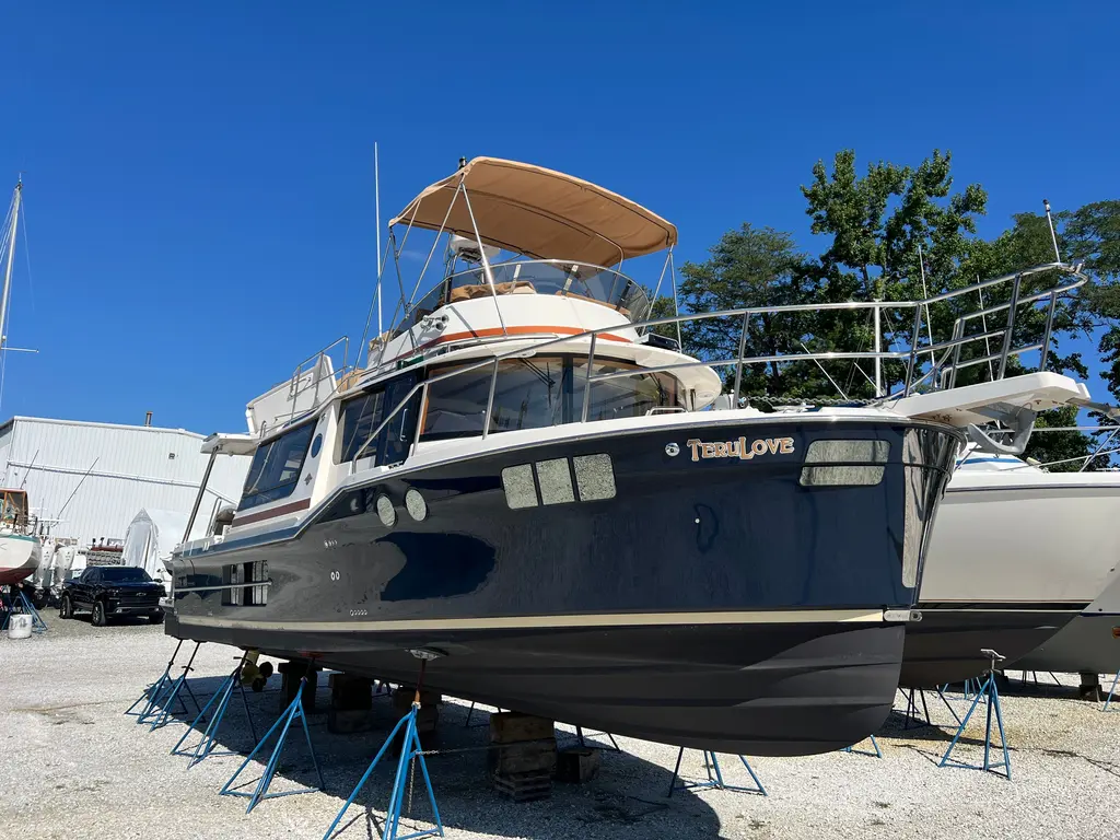 TERU LOVE 2022 Ranger Tugs R-43 CB Yacht For Sale in New Bern NC TERU LOVE 2022 Ranger Tugs R-43 CB Yacht For Sale in New Bern NC