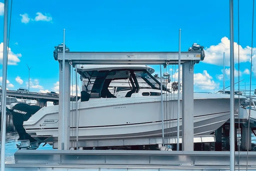 2023 Boston Whaler 350 Realm Yacht For Sale in Stuart FL 2023 Boston Whaler 350 Realm Yacht For Sale in Stuart FL