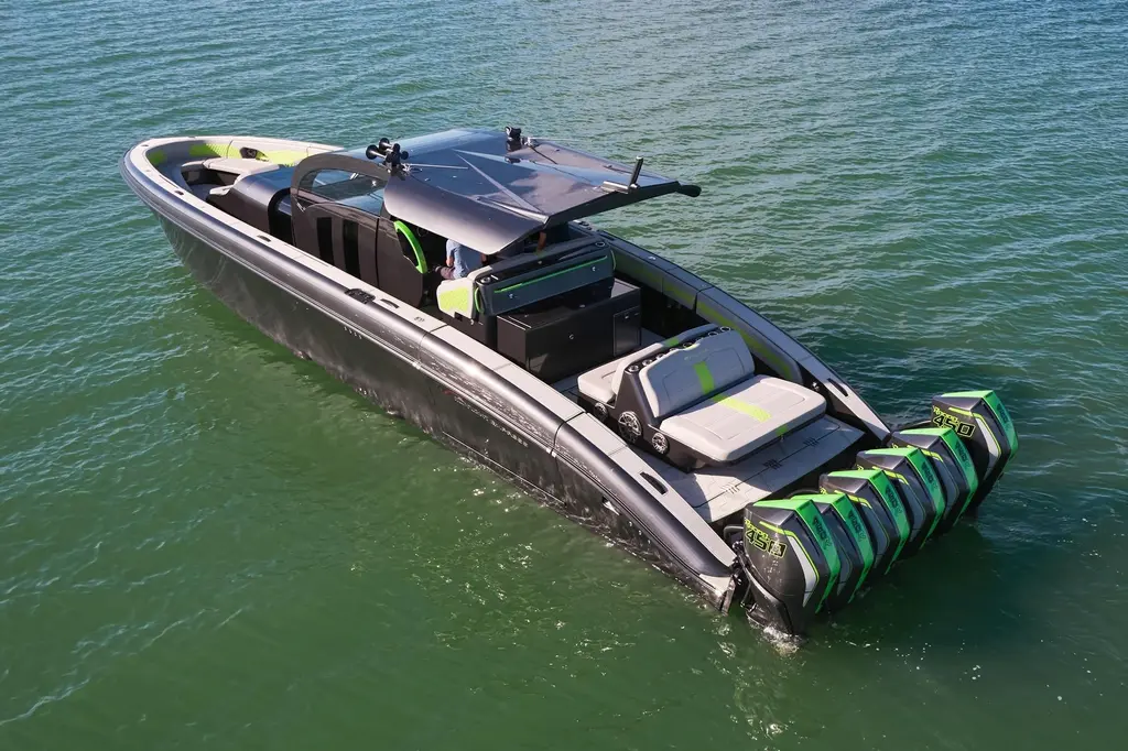 2023 Midnight Express 52 Vitesse Yacht For Sale in Miami Beach FL 2023 Midnight Express 52 Vitesse Yacht For Sale in Miami Beach FL