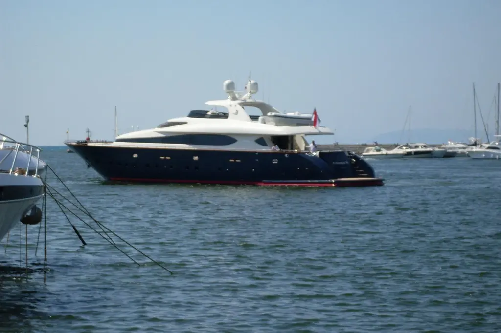 2009 Maiora 32 Yacht For Sale in Viareggio IT-LU 2009 Maiora 32 Yacht For Sale in Viareggio IT-LU