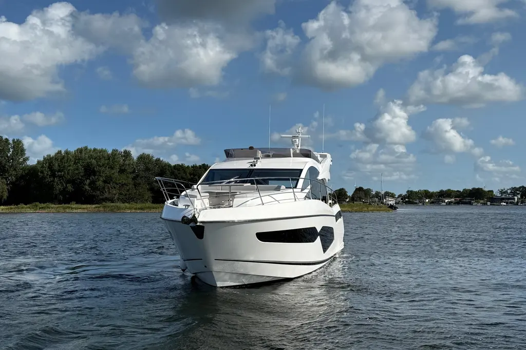 2024 Sunseeker Manhattan 55 Yacht For Sale in Kamperland 2024 Sunseeker Manhattan 55 Yacht For Sale in Kamperland