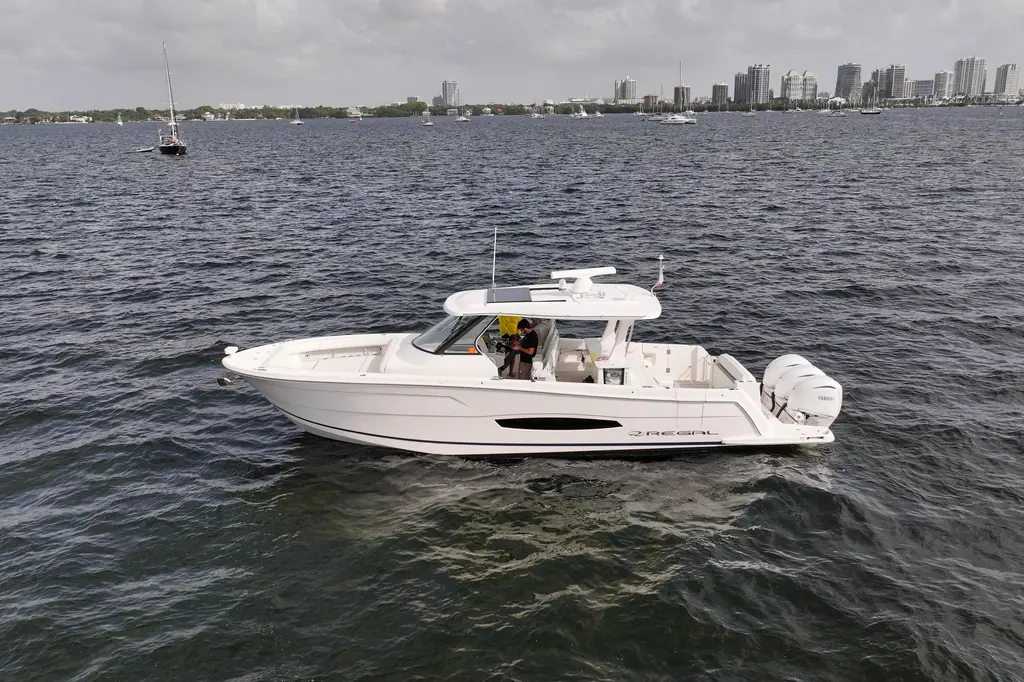 2023 Regal 38 SAV Yacht For Sale in Miami FL 2023 Regal 38 SAV Yacht For Sale in Miami FL