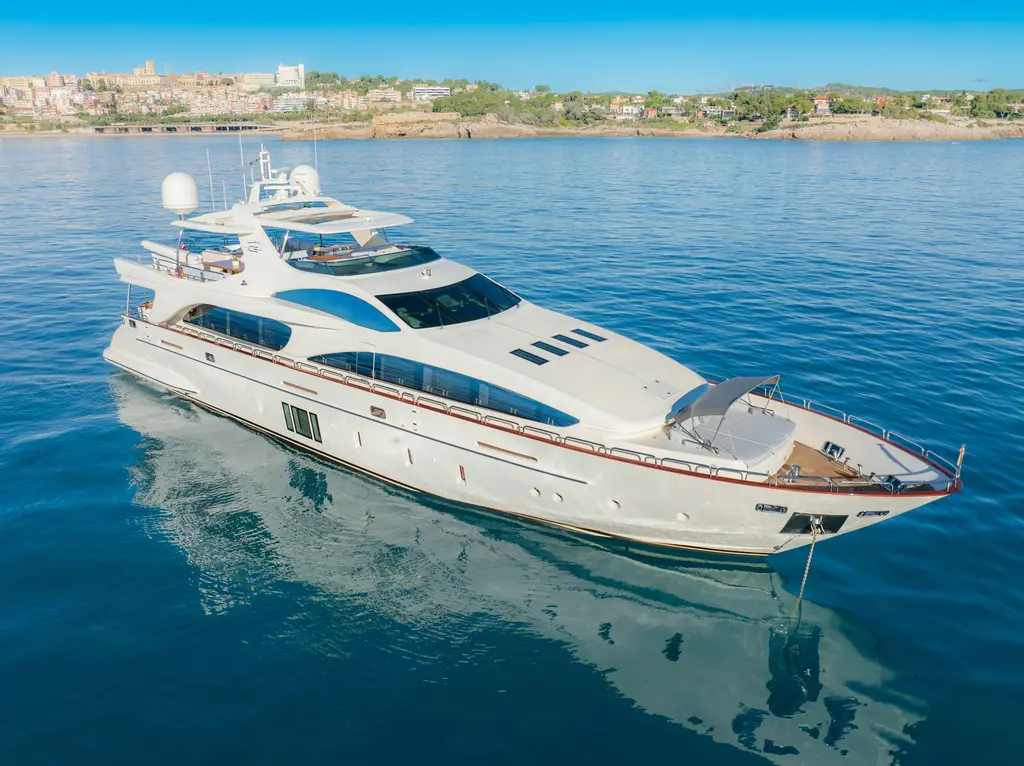 2013 Azimut 105 Yacht For Sale in Loano IT-SV 2013 Azimut 105 Yacht For Sale in Loano IT-SV