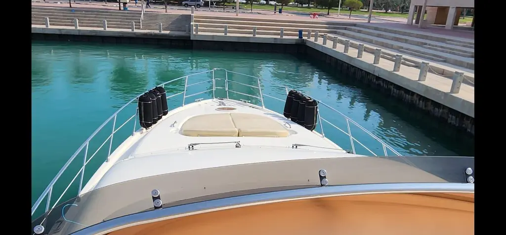 2006 Azimut 68E Yacht For Sale in Kuwait City 2006 Azimut 68E Yacht For Sale in Kuwait City