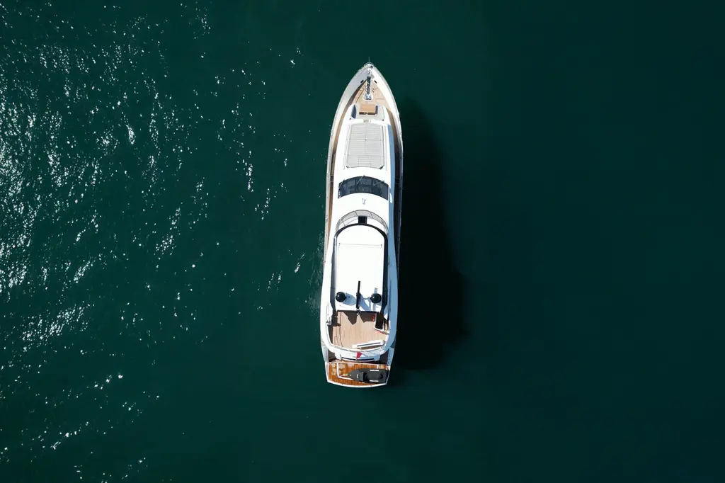  2018 Sunseeker 95 Yacht Yacht For Sale in Dubai 