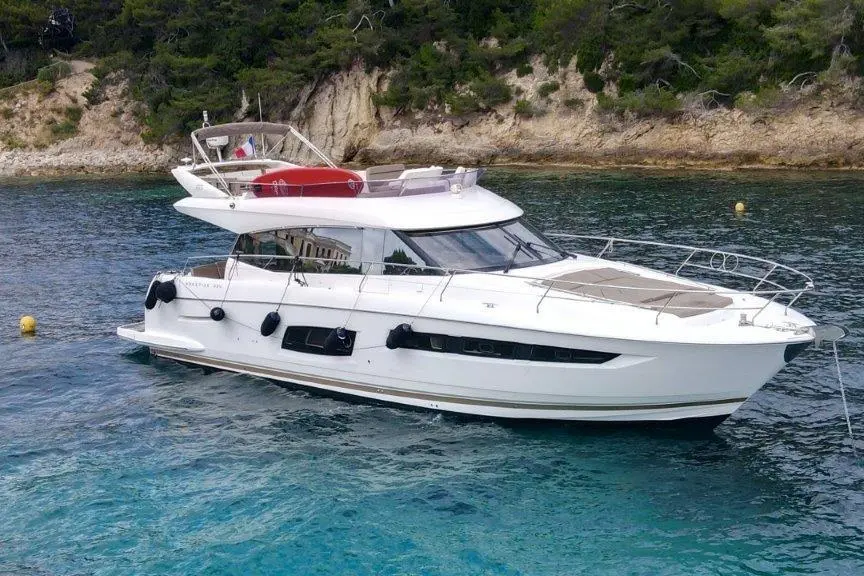 2015 Prestige 550 Yacht For Sale in Monaco 2015 Prestige 550 Yacht For Sale in Monaco