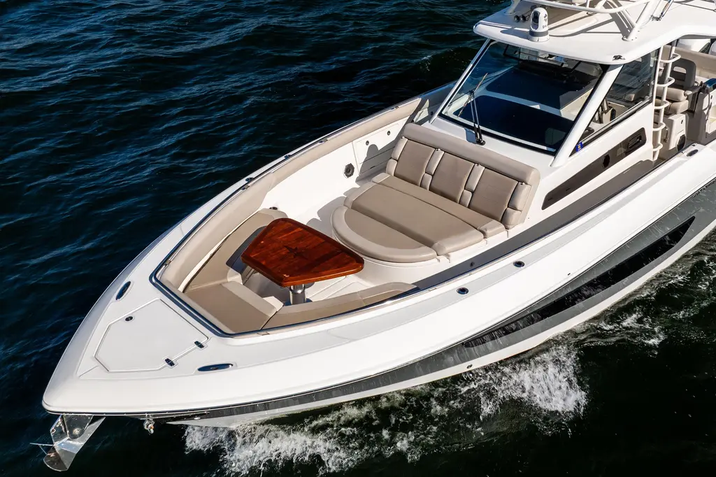Smoke Show 2021 Boston Whaler 420 Outrage Yacht For Sale in St Petersburg FL Smoke Show 2021 Boston Whaler 420 Outrage Yacht For Sale in St Petersburg FL