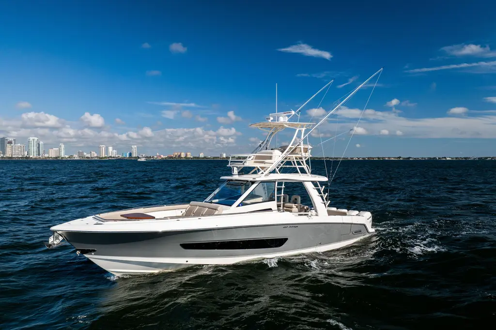 Smoke Show 2021 Boston Whaler 420 Outrage Yacht For Sale in St Petersburg FL Smoke Show 2021 Boston Whaler 420 Outrage Yacht For Sale in St Petersburg FL