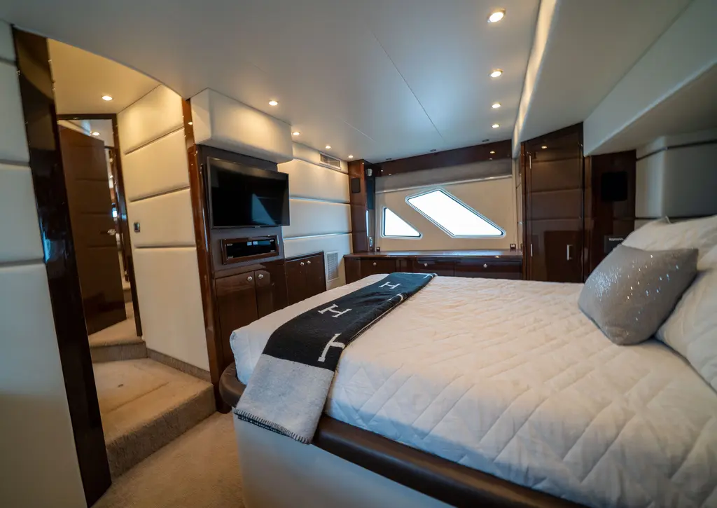Home 2007 Marquis 55 LS Yacht For Sale in Detroit MI Home 2007 Marquis 55 LS Yacht For Sale in Detroit MI