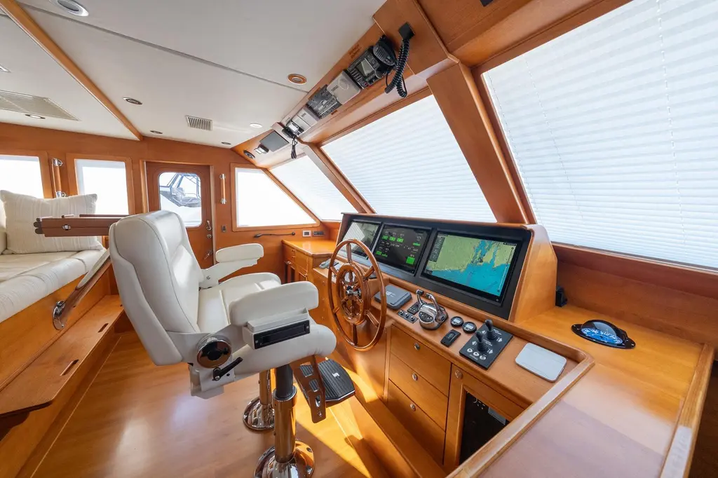 DASH 2016 Grand Banks 72 Aleutian RP Yacht For Sale in Newport RI DASH 2016 Grand Banks 72 Aleutian RP Yacht For Sale in Newport RI