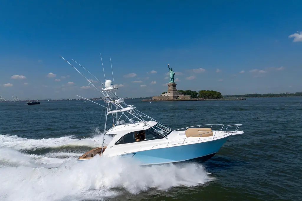 2012 Cabo Yachts 44 Hardtop Express Yacht For Sale in Jersey City NJ 2012 Cabo Yachts 44 Hardtop Express Yacht For Sale in Jersey City NJ