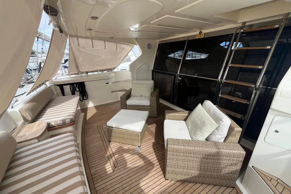 2001 Ferretti Yachts 620 Yacht For Sale in Pescara IT-PE 2001 Ferretti Yachts 620 Yacht For Sale in Pescara IT-PE