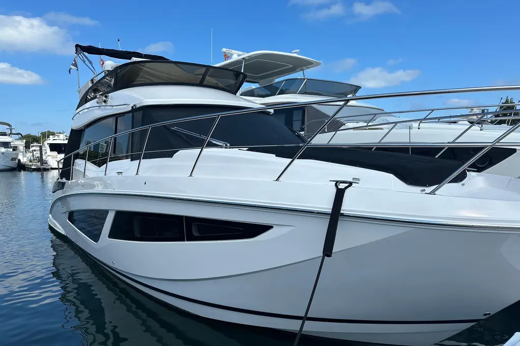 2019 Regal 42 Fly Yacht For Sale in Chicago IL 2019 Regal 42 Fly Yacht For Sale in Chicago IL