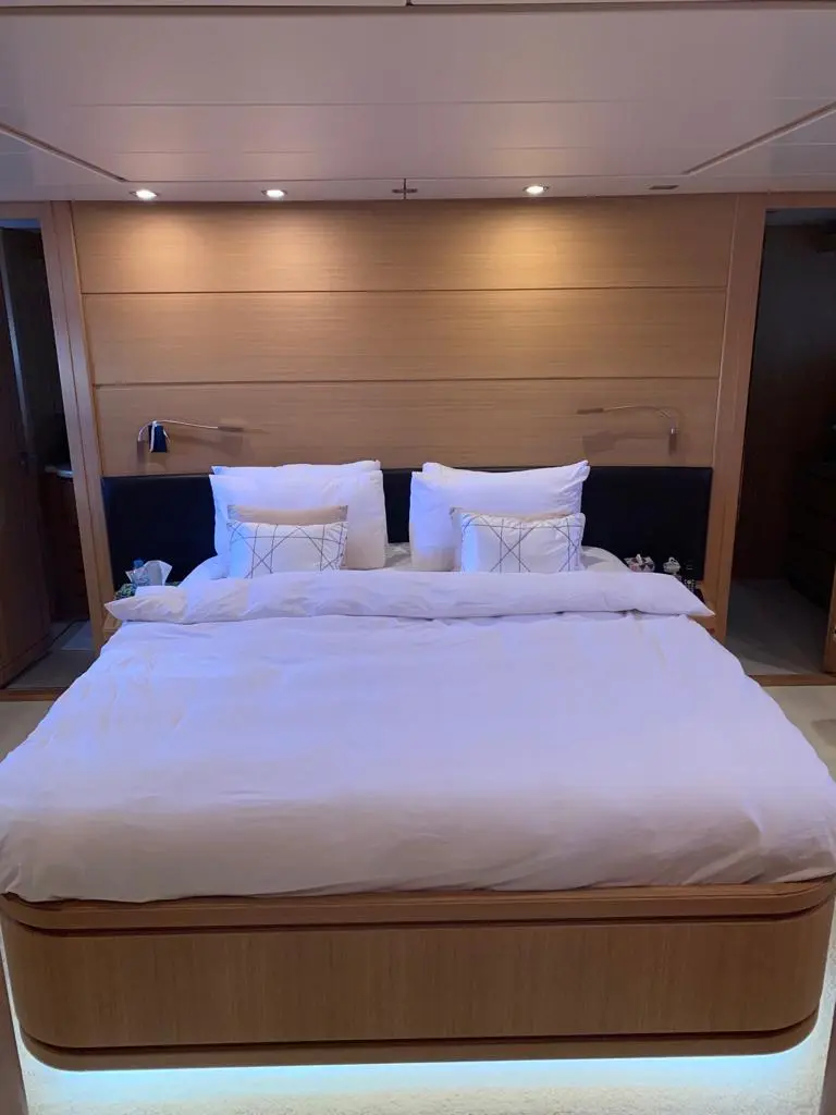 2008 Sanlorenzo SL88 Yacht For Sale in Athens 2008 Sanlorenzo SL88 Yacht For Sale in Athens