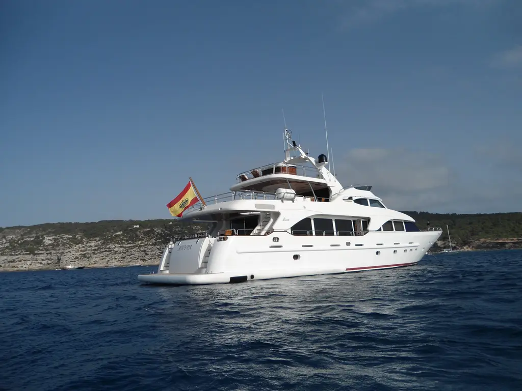 ANYPA 2004 Benetti Tradition 100 Yacht For Sale in Alicante ES-A ANYPA 2004 Benetti Tradition 100 Yacht For Sale in Alicante ES-A