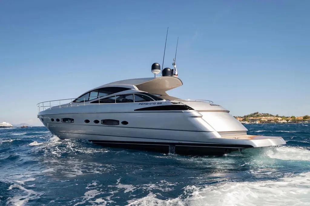 2006 Pershing 56 Yacht For Sale in Saint-Tropez 83 2006 Pershing 56 Yacht For Sale in Saint-Tropez 83