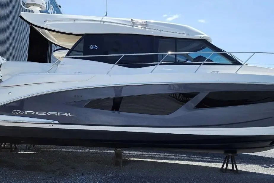 2022 Regal 42 XO Yacht For Sale in Saint-Paul-de-l'Île-aux-Noix QC 2022 Regal 42 XO Yacht For Sale in Saint-Paul-de-l'Île-aux-Noix QC