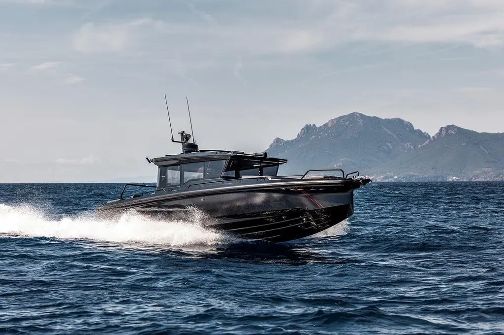 LA PERLE NOIRE 2023 Brabus Shadow 900 XC Yacht For Sale in Beaulieu-sur-Mer LA PERLE NOIRE 2023 Brabus Shadow 900 XC Yacht For Sale in Beaulieu-sur-Mer