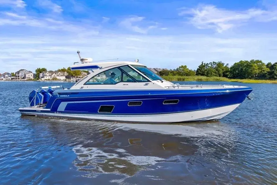 2024 Formula 380 Super Sport Crossover OB Yacht For Sale in Brick NJ 2024 Formula 380 Super Sport Crossover OB Yacht For Sale in Brick NJ