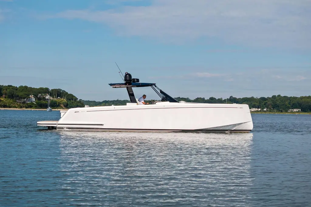 LADY DI 2024 Pardo Yachts 43 Yacht For Sale in Huntington NY LADY DI 2024 Pardo Yachts 43 Yacht For Sale in Huntington NY