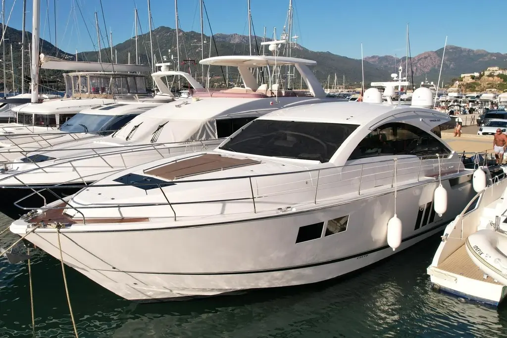 2013 Fairline Targa 62 GT Yacht For Sale in Grimaud 83 2013 Fairline Targa 62 GT Yacht For Sale in Grimaud 83