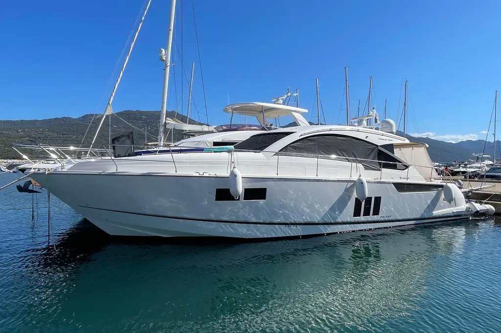 2013 Fairline Targa 62 GT Yacht For Sale in Grimaud 83 2013 Fairline Targa 62 GT Yacht For Sale in Grimaud 83
