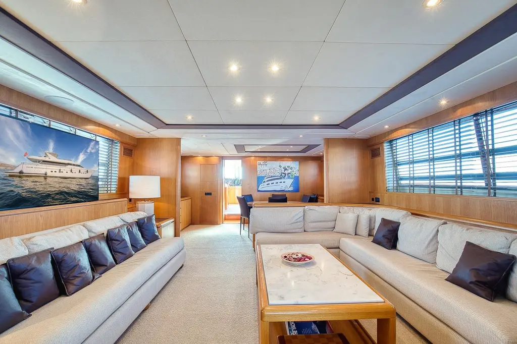D-Force 1998 Falcon 91 Yacht For Sale in Alimos D-Force 1998 Falcon 91 Yacht For Sale in Alimos