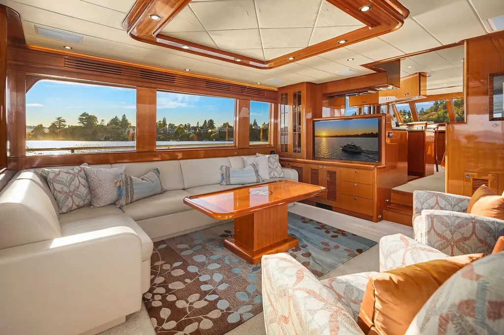 LA BELLA VITA II 2014 Hampton 720 Skylounge LRC Yacht For Sale in Seattle WA LA BELLA VITA II 2014 Hampton 720 Skylounge LRC Yacht For Sale in Seattle WA