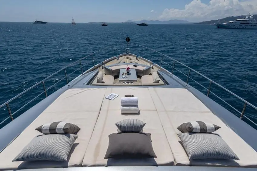 2013 Pershing 108 Yacht For Sale in Nice 2013 Pershing 108 Yacht For Sale in Nice