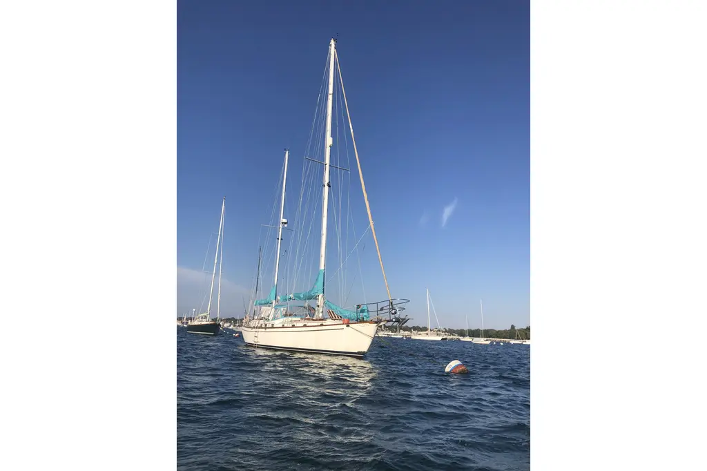 Shamrock 1984 Shannon 51' Center cockpit Yacht For Sale in Tiverton RI Shamrock 1984 Shannon 51' Center cockpit Yacht For Sale in Tiverton RI