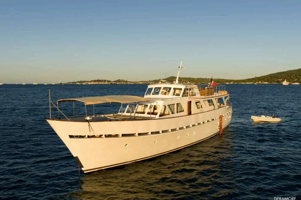 DERAMORE 1971 ambassador Yacht For Sale in Hyères 83 DERAMORE 1971 ambassador Yacht For Sale in Hyères 83