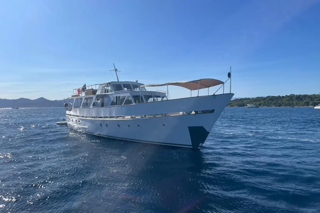 DERAMORE 1971 ambassador Yacht For Sale in Hyères 83 DERAMORE 1971 ambassador Yacht For Sale in Hyères 83