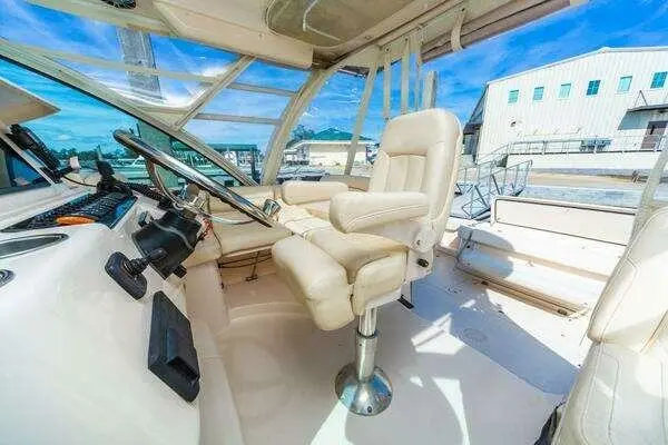 2022 Grady-White Express 370 Yacht For Sale in Singapore 2022 Grady-White Express 370 Yacht For Sale in Singapore