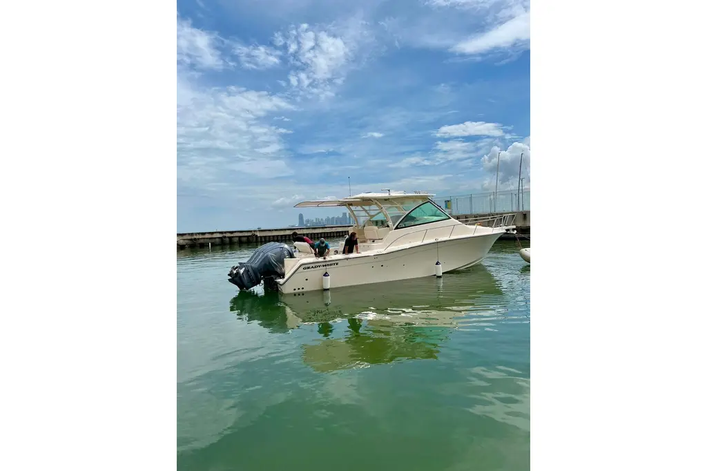 2022 Grady-White Express 370 Yacht For Sale in Singapore 2022 Grady-White Express 370 Yacht For Sale in Singapore