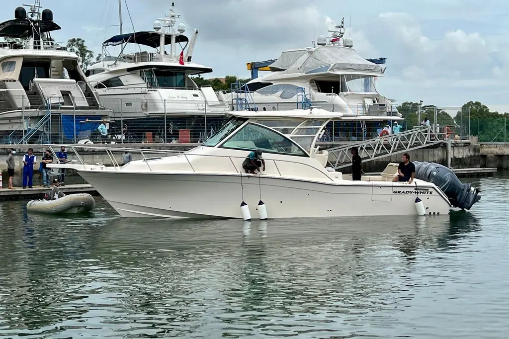 2022 Grady-White Express 370 Yacht For Sale in Singapore 2022 Grady-White Express 370 Yacht For Sale in Singapore