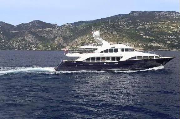 2009 benetti full displacement soho palma for sale