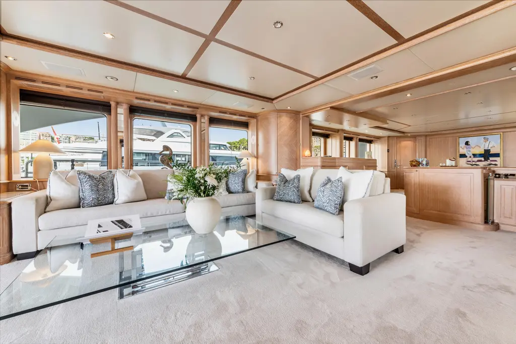 Soho 2009 Benetti Full Displacement Yacht For Sale in Palma Soho 2009 Benetti Full Displacement Yacht For Sale in Palma