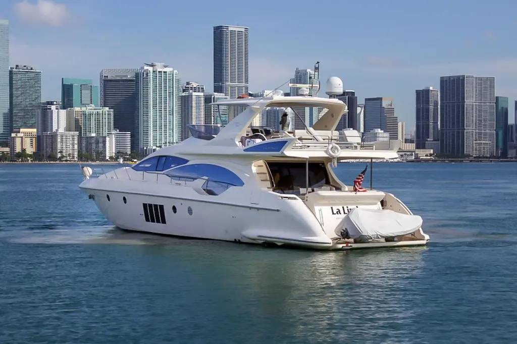 La Linda 2011 Azimut 70 Yacht For Sale in Miami FL La Linda 2011 Azimut 70 Yacht For Sale in Miami FL