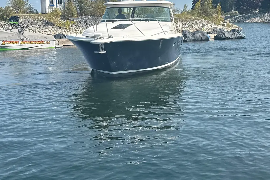 Nomad 2019 Tiara Yachts 39 Open Yacht For Sale in Collingwood ON Nomad 2019 Tiara Yachts 39 Open Yacht For Sale in Collingwood ON