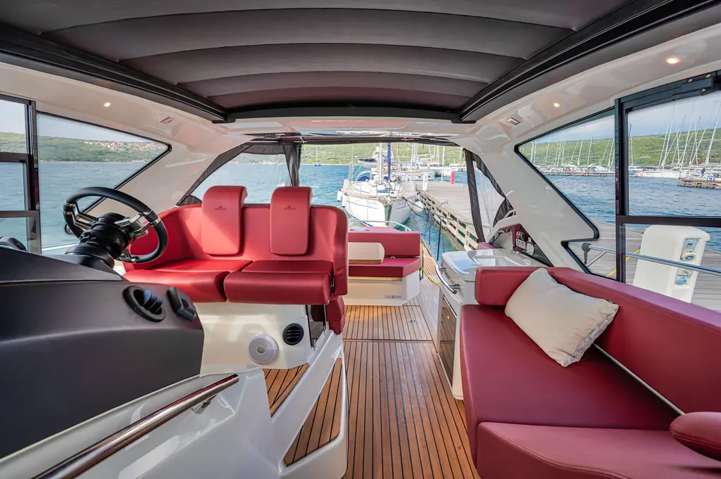 2024 Cranchi M44 HT Yacht For Sale in Pula 2024 Cranchi M44 HT Yacht For Sale in Pula