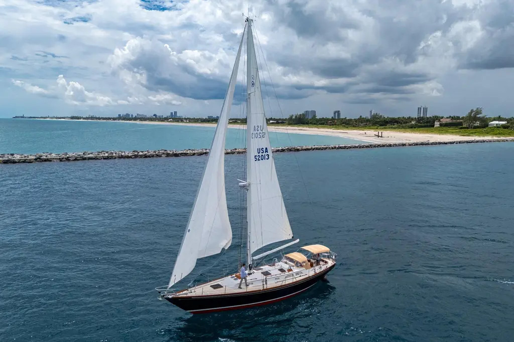 GHOST 2000 Hinckley Sou'wester 52 Yacht For Sale in Palm Beach FL GHOST 2000 Hinckley Sou'wester 52 Yacht For Sale in Palm Beach FL