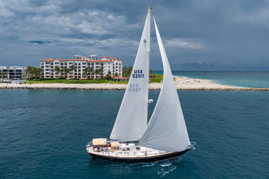 GHOST 2000 Hinckley Sou'wester 52 Yacht For Sale in Palm Beach FL GHOST 2000 Hinckley Sou'wester 52 Yacht For Sale in Palm Beach FL