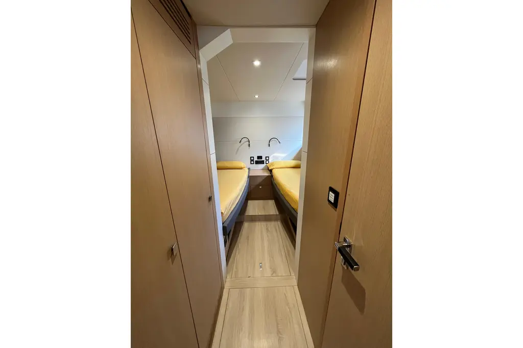 DIMEMAR 2021 Privilege 580 SIGNATURE Yacht For Sale in Canet-en-Roussillon 66 DIMEMAR 2021 Privilege 580 SIGNATURE Yacht For Sale in Canet-en-Roussillon 66