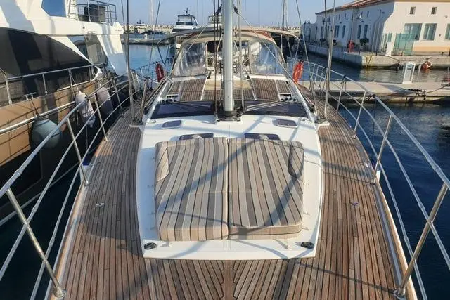 2013 Jeanneau 57 Yacht For Sale in Athens 2013 Jeanneau 57 Yacht For Sale in Athens